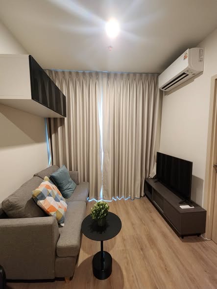 living room and bedroom of Nue District R9