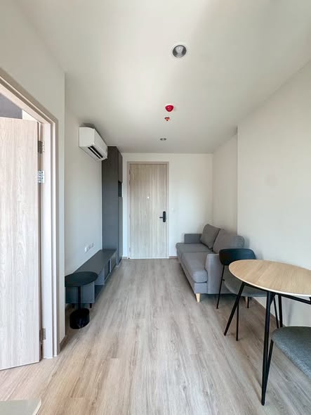 room interior of Nue District R9