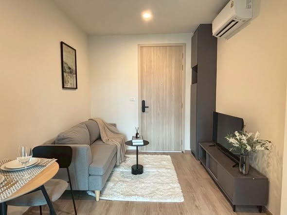 room interior of Nue District R9