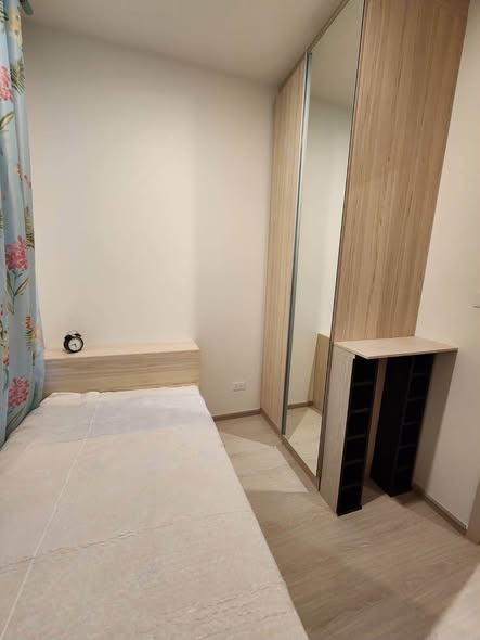 room interior and bathroom of NUE Noble Ratchada Lat Phrao (นิว โนเบิล รัชดา ลาดพร้าว)