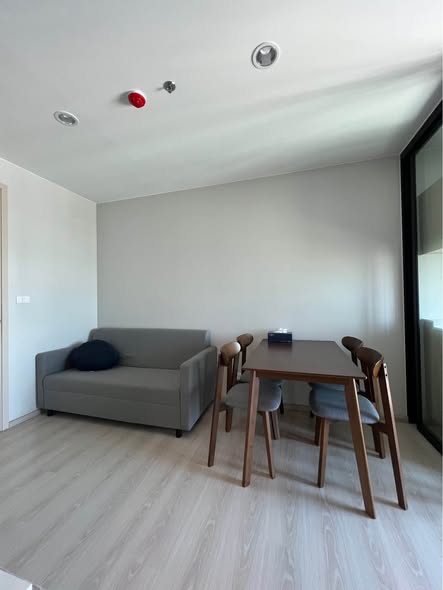 living room and room interior of NUE Noble Srinakarin Lasalle นิว โนเบิล ศรีนครินทร์ – ลาซาล