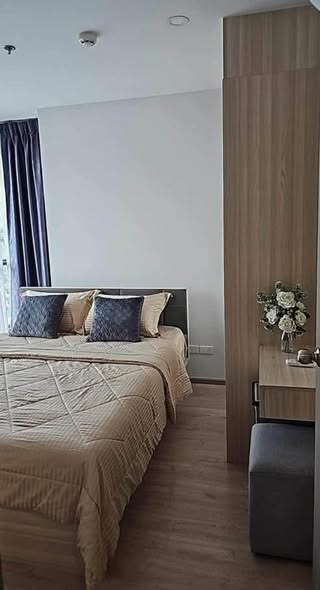 bedroom of O2 Hip