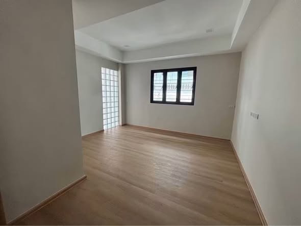 Oakhouse Sukhumvit 101/1