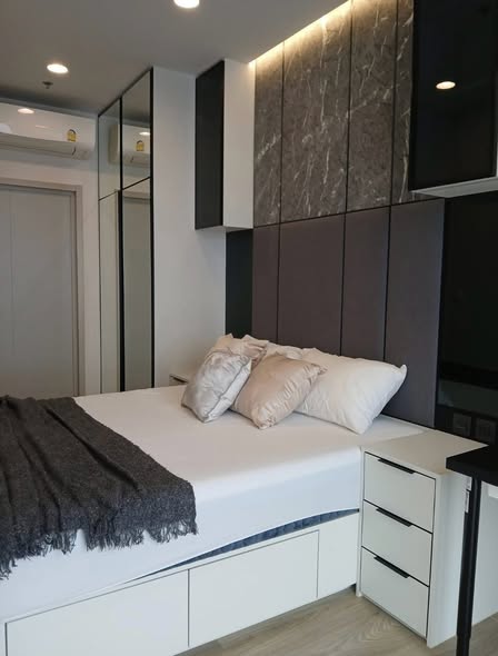 bedroom of Oka Haus