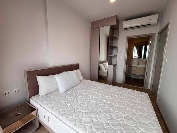 bedroom of Oka Haus