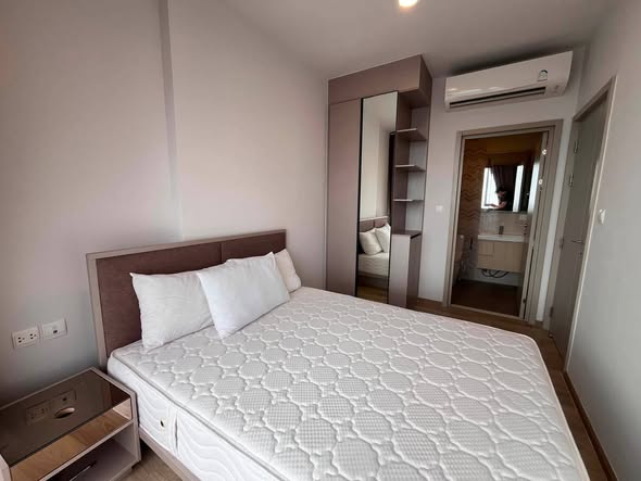 bedroom of Oka Haus