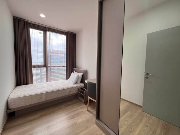 bedroom and room interior of Oka Haus