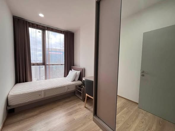 bedroom and room interior of Oka Haus