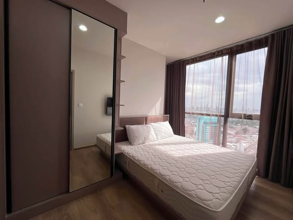 bedroom and room interior of Oka Haus