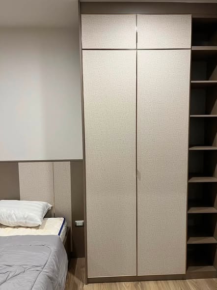 bedroom and room interior of Oka Haus