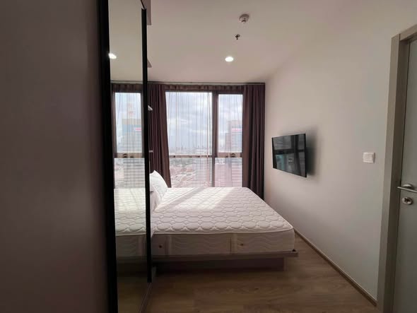 bedroom and room interior of Oka Haus