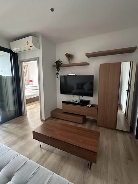 living room and bedroom of Oka Haus