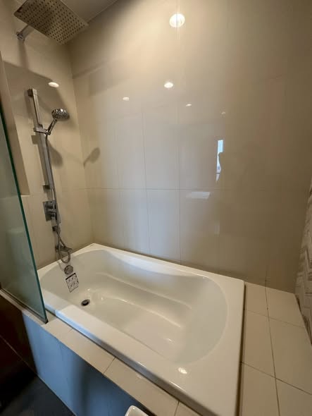 room interior and bathroom of Oka Haus