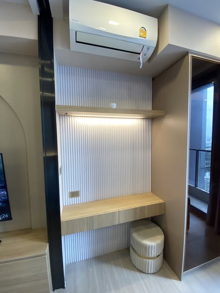 bathroom and kitchen of One9Five Asoke – Rama 9