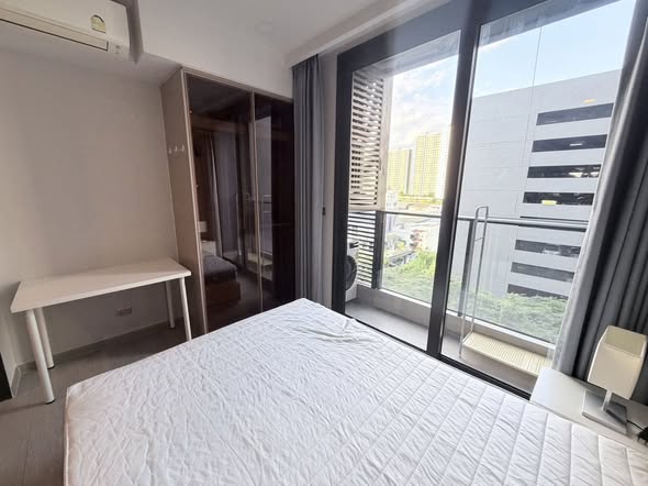 bedroom of One9Five Asoke – Rama 9