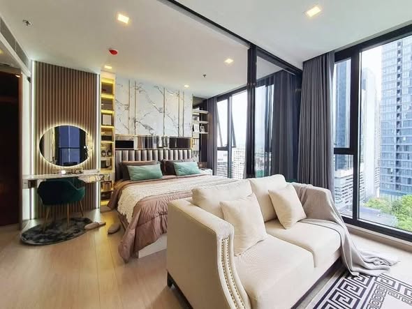 bedroom and living room of One9Five Asoke – Rama 9