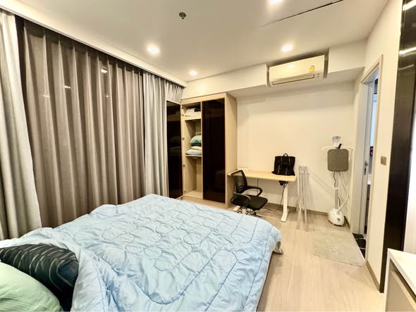 bedroom and room interior of One9Five Asoke – Rama 9