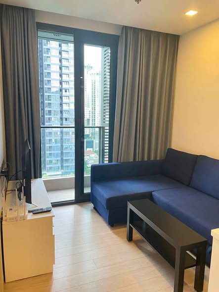 living room and bedroom of One9Five Asoke – Rama 9
