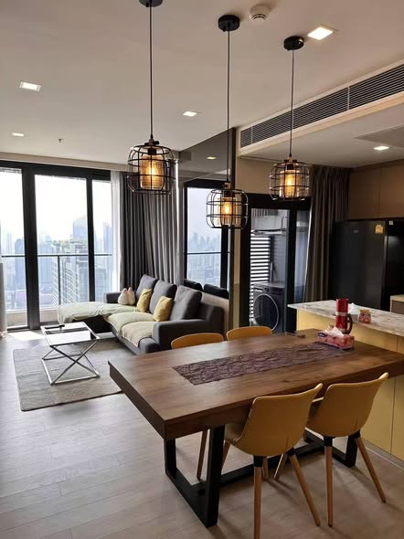 living room and room interior of One9Five Asoke – Rama 9
