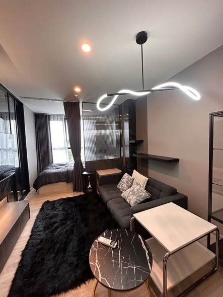 bedroom and living room of Origin Play Sri Udom Station (Sales gallery) – ออริจิ้น เพลย์ ศรีอุดม สเตชั่น (สำนักงานขาย)