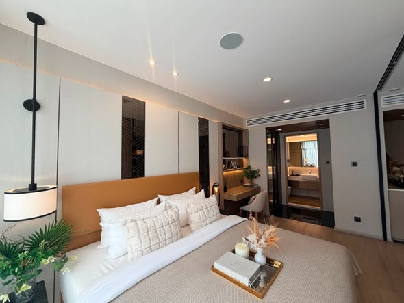 bedroom of Origin Thonglor World (ออริจิ้น ทองหล่อ เวิลด์)
