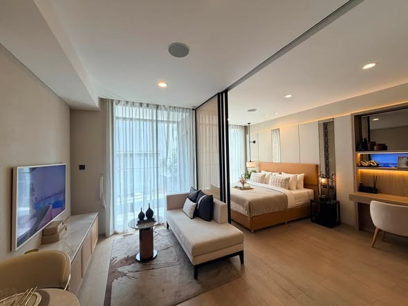 living room and bedroom of Origin Thonglor World (ออริจิ้น ทองหล่อ เวิลด์)