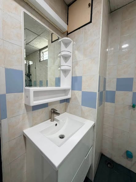 bathroom of P. Thana Tower