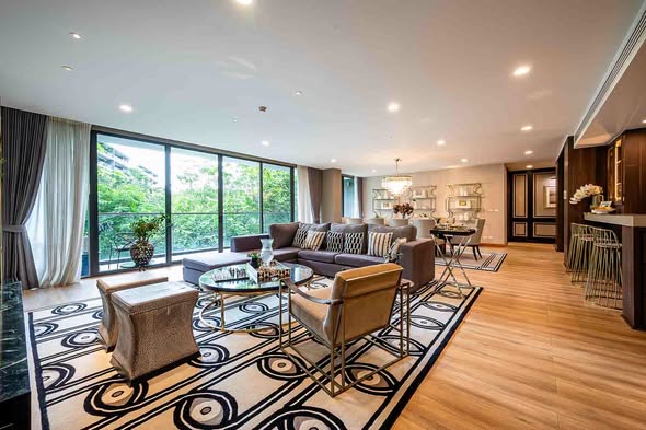 living room and room interior of Park Court Sukhumvit 77