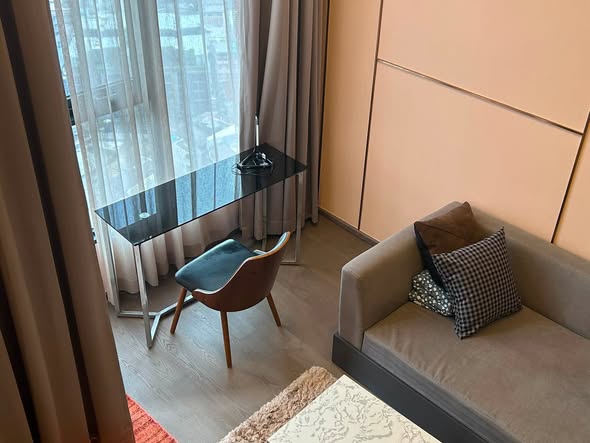 bedroom and living room of Park Origin Chula-Sam Yan