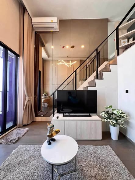 living room of Park Origin Chula-Sam Yan