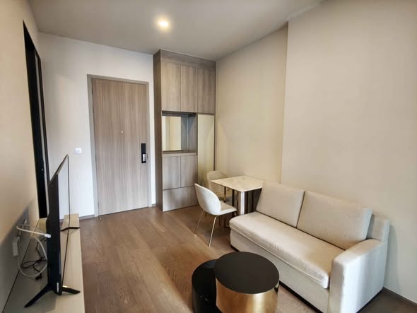 living room and room interior of Park​ Origin​ Phaya Thai