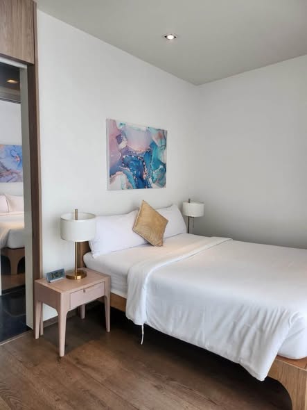 bedroom of Park Origin Phrom Phong