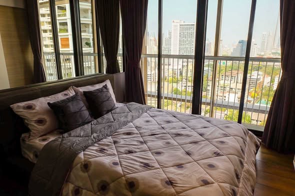 bedroom of Park Origin Phrom Phong