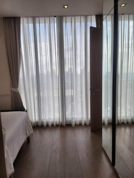 bedroom and room interior of Park Origin Phrom Phong