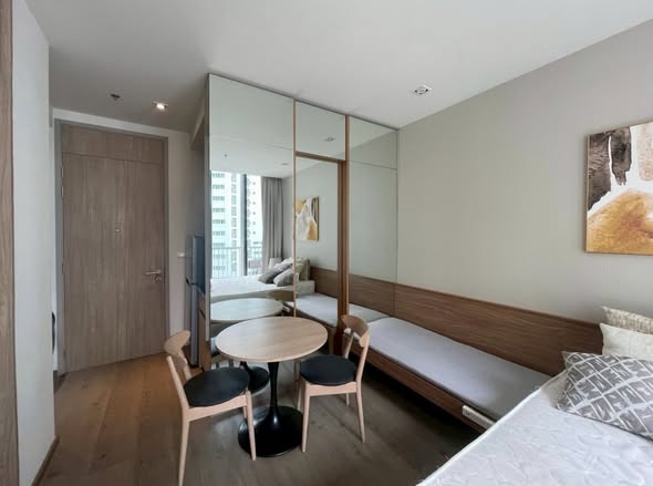 bedroom and room interior of Park Origin Phrom Phong