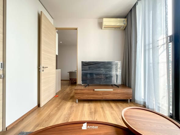 bedroom and room interior of Park Origin Phrom Phong