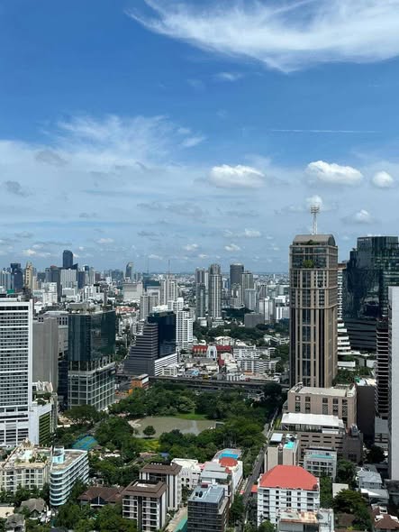 Park Origin Phrom Phong