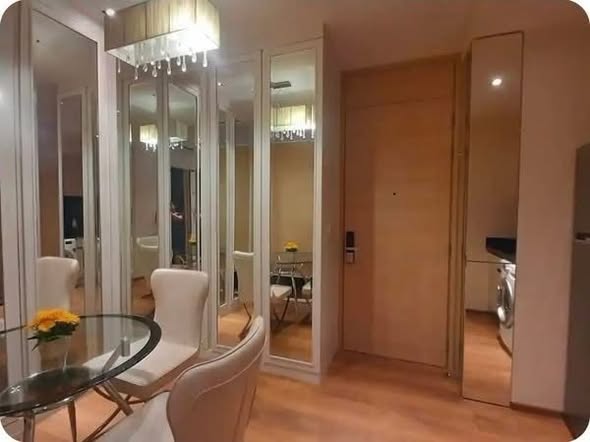 room interior of Park Origin Phrom Phong