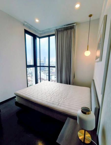 bedroom of Park​ Origin​ Thonglor