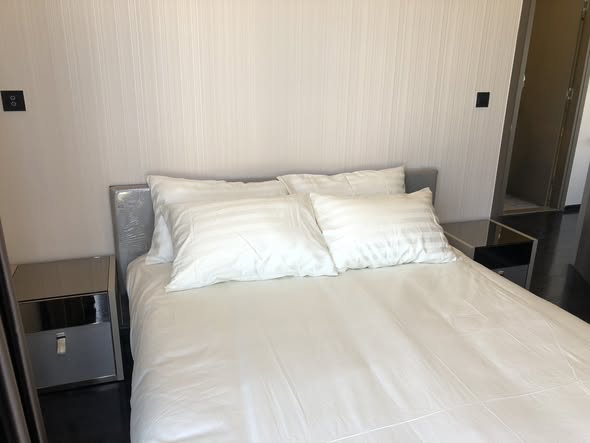 bedroom of Park​ Origin​ Thonglor