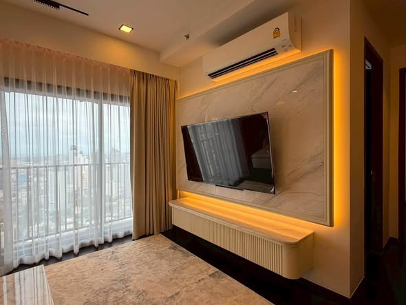 bedroom and room interior of Park​ Origin​ Thonglor