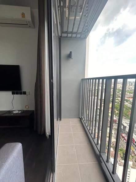 Park​ Origin​ Thonglor