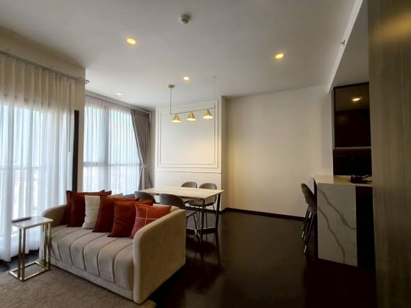 living room and bedroom of Park​ Origin​ Thonglor