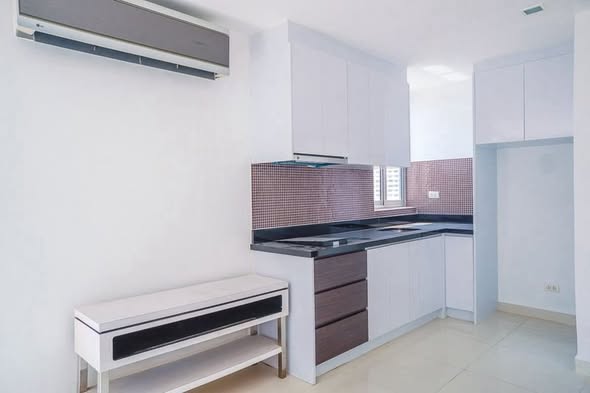 kitchen of Park Royal 3