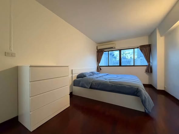 bedroom of Park Thonglor Tower