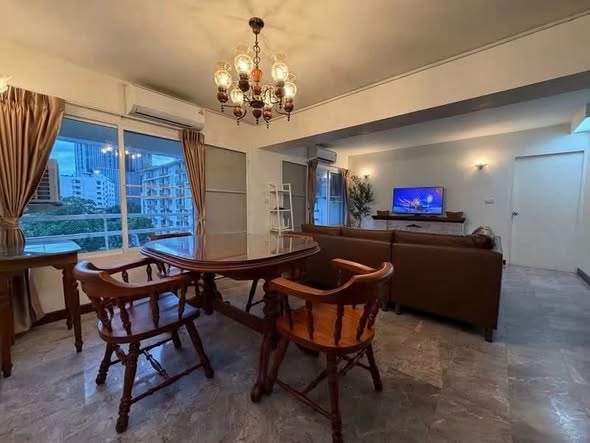 living room and room interior of Park Thonglor Tower