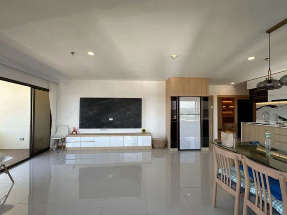 living room and room interior of Pattaya Klang Center Point Condominium (PKCP)
