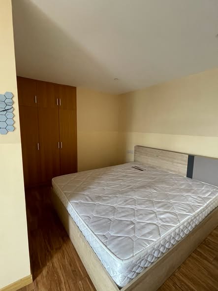 bedroom of Pentafield City Residence