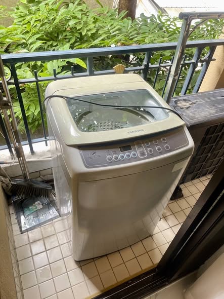 bathroom of Pipat Place