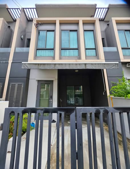 พลีโน่ สุขุมวิท-บางนา Pleno Sukhumvit-Bangna